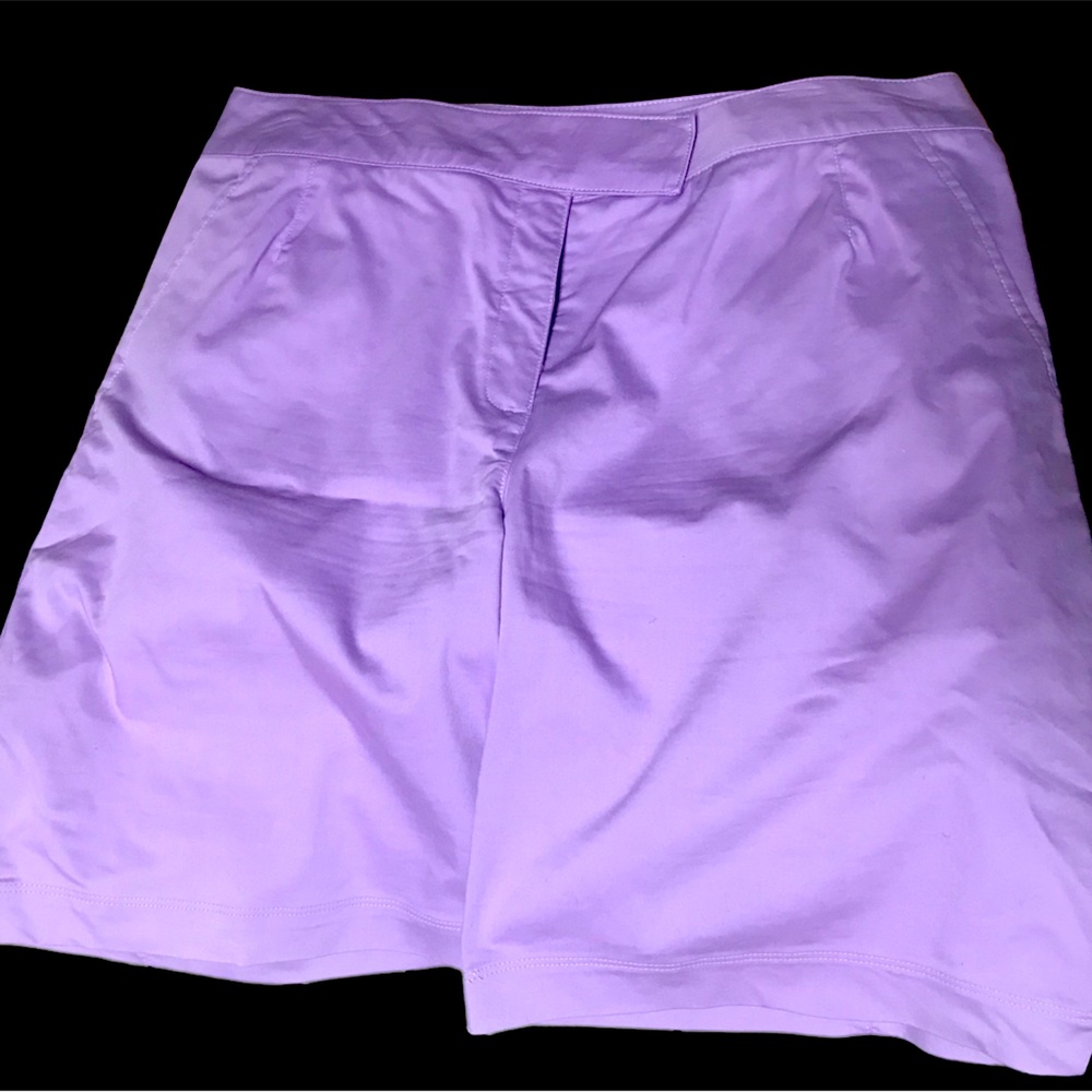 Nike woman’s Golf shorts sz 12